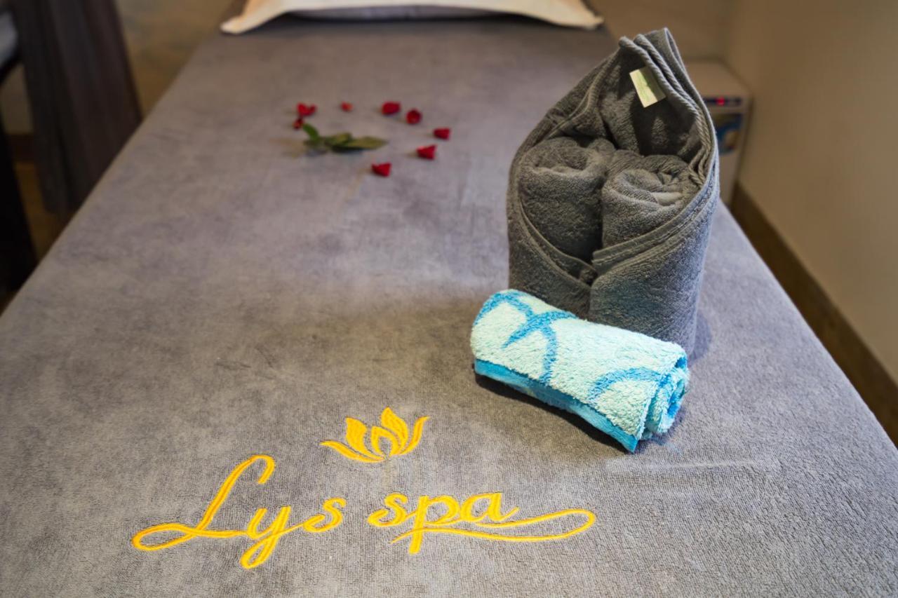 Lys Spa Hotel & Apartment Da Nang Exterior photo